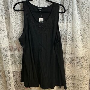🩷 Torrid Black Lace Detail Tank Top